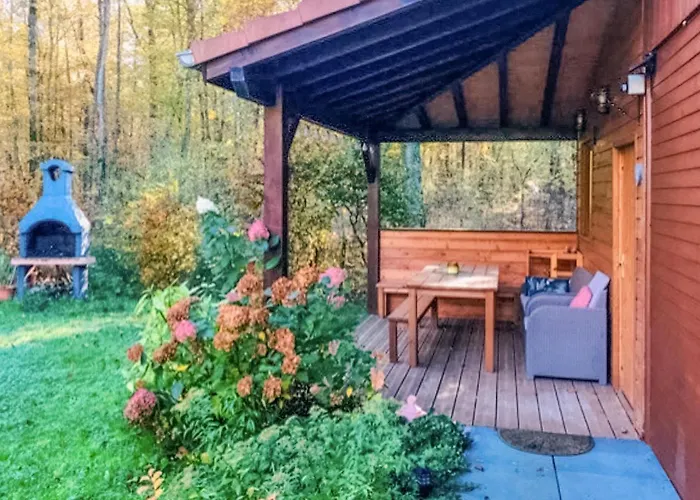 Дом отдыха Lovely In With Wifi *